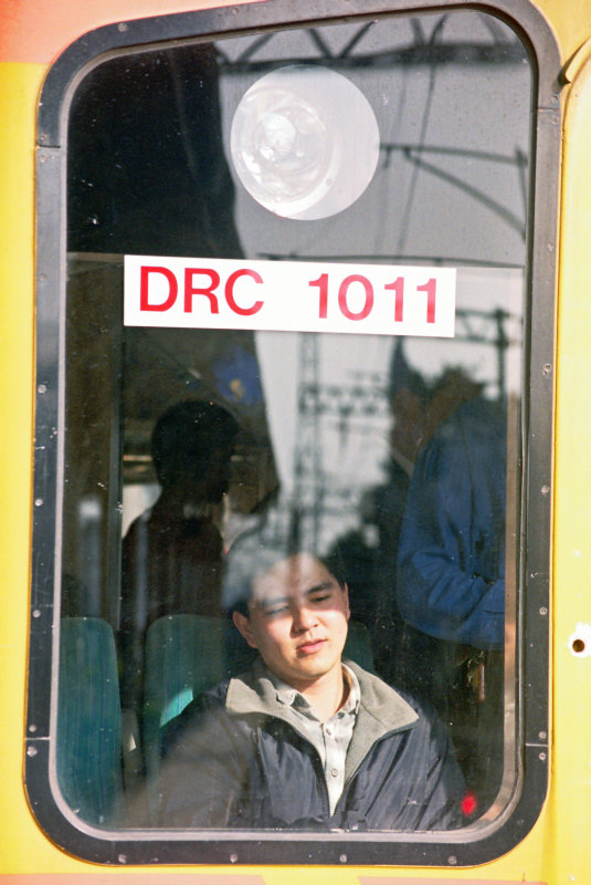 台灣鐵路旅遊攝影台中火車站月台旅客2002年之前攝影照片51